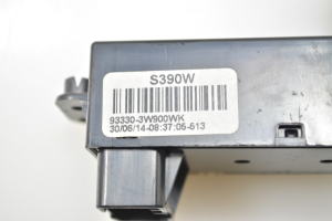 Kia Sportage (2010–2016) Heated seat switch 933303W900WK - 2