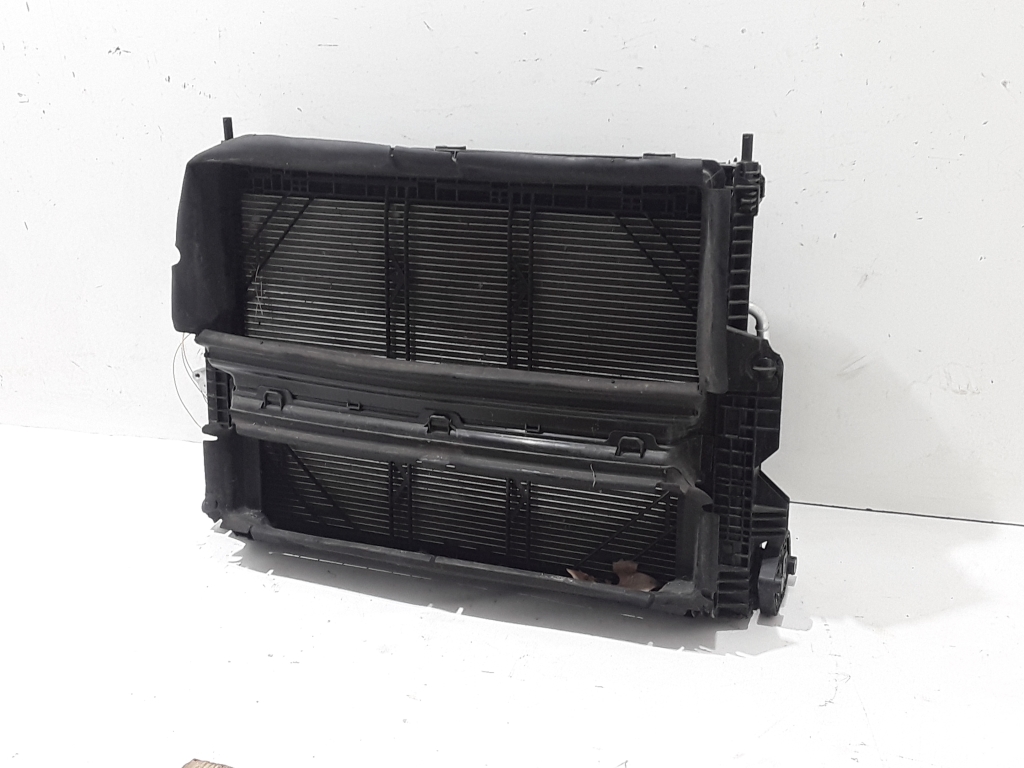 VOLVO XC90 2 generation (2014-2024) Cooling Parts 22828168