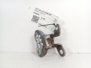TOYOTA Auris E15 (2006–2012) Front door lower hinge 6874002050 - 2