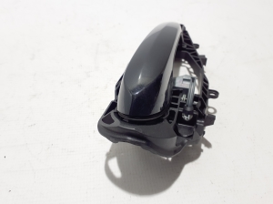 BMW 5 SERIES G31 (2017–2026) Front door external opening handle and its details - 3