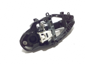 BMW 5 SERIES G31 (2017–2026) Rear side door exterior handle and its parts - 3