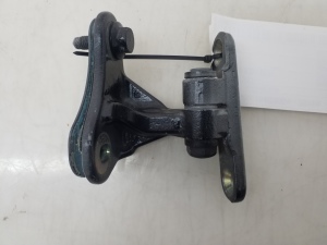 Front door top hinge - A2517201337