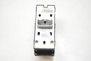 Hyundai i40 (2011–2026) Front door glass switch 935703Z550 - 4
