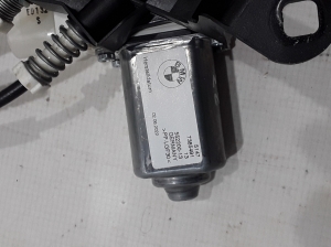 BMW 5 SERIES G31 (2017–2026) Hutablagenheber 7385491 - 3