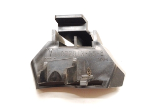 Tesla Model S S (2012–2026) Nebelscheinwerferhalter vorne 1072913-00-B - 2