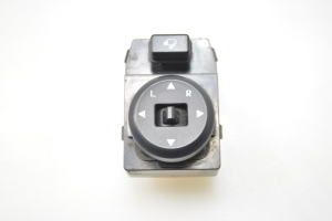 Mirror control switch - 202008898