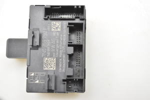 Skoda Yeti (2009–2017) Front door control unit 7N0959792F - 2