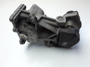  EGR valve 