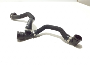 BMW 5 SERIES G31 (2017–2026) Jahutusradiaatori voolik 8592808 - 2