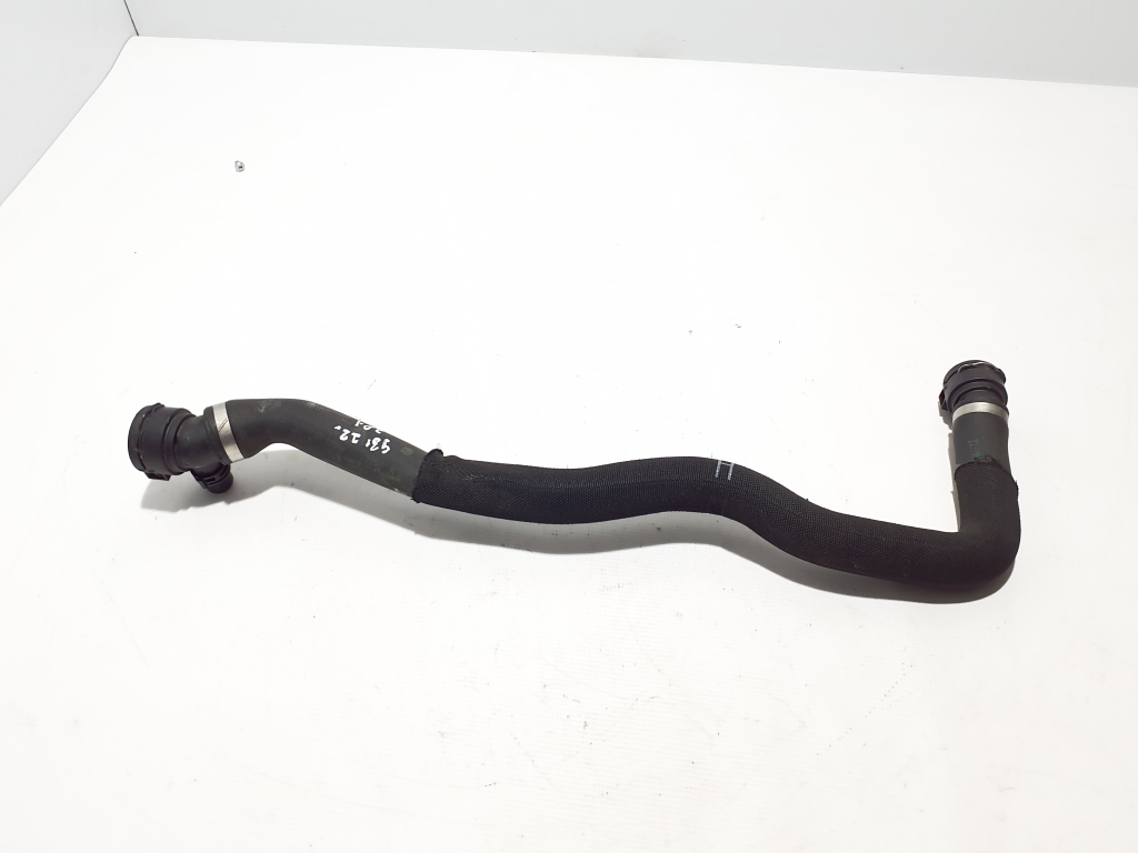 BMW 5 Series G30/G31 (2016-2023) Right Side Water Radiator Hose 8598386 22860578
