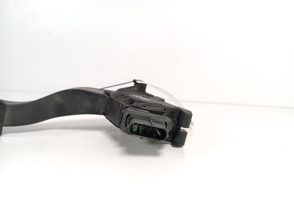 VOLKSWAGEN Passat B8 (2014-2023) Throttle Pedal 5Q1723503H 22978253