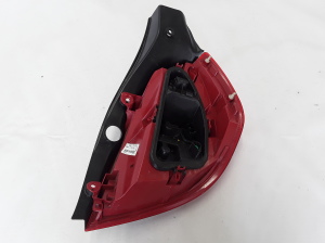 RENAULT Clio III (2005–2012) Eckleuchte hinten 8200886944 - 2