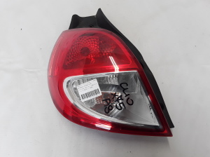 RENAULT Clio III (2005–2012) Eckleuchte hinten 8200886944 - 3