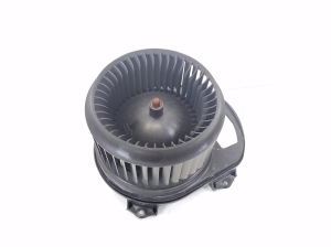 Mercedes Benz B-Class 246 (2011–2017) Heater blower motor A2469062501 - 4