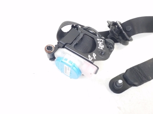 Mercedes Benz B-Class 246 (2011–2017) Front seat belt A2468602685 - 2