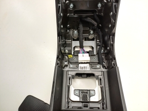 Hyundai IONIQ 5 I (2021–2026) Center console 84647-GI100 - 2