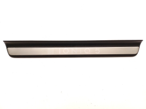 Inner sill trim - 85884-GI000