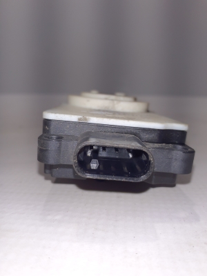 BMW 5 SERIES G31 (2017–2026) Stellmotor Kühlerlüfterklappe 9881645 - 2