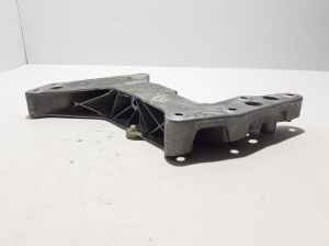 BMW 5 SERIES G31 (2017–2026) Getriebehalter 6861580 - 2