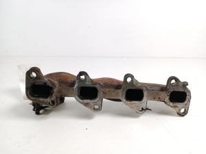  Exhaust manifold 