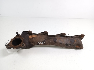  Exhaust manifold 