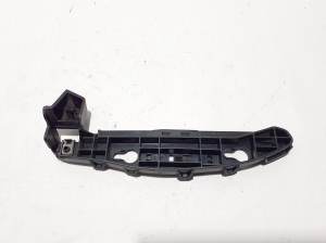  Rear bumper bracket 