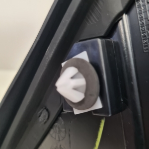 Chrysler Town Country V (2007–2016) Mirror triangle trim 1BE431XFAB - 4