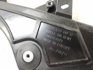 Tesla Model Y Y (2020–2026) Esipaneel ja selle osad 164352400A - 2