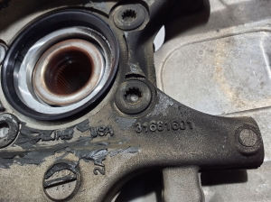VOLVO S60 III (2018–2026) Esirumm 31681601 - 3