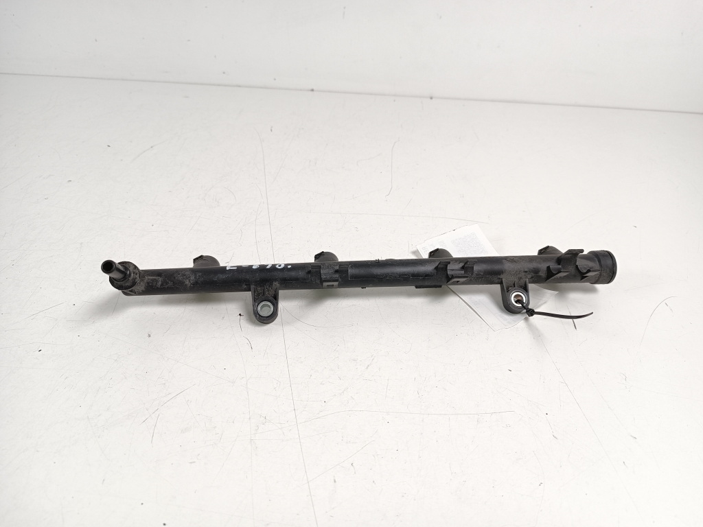 RENAULT Megane 3 generation (2008-2020) Fuel Rail 8200135504 22939713