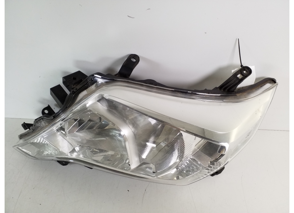 TOYOTA Land Cruiser 70 Series (1984-2024) Front Left Headlight 25085264