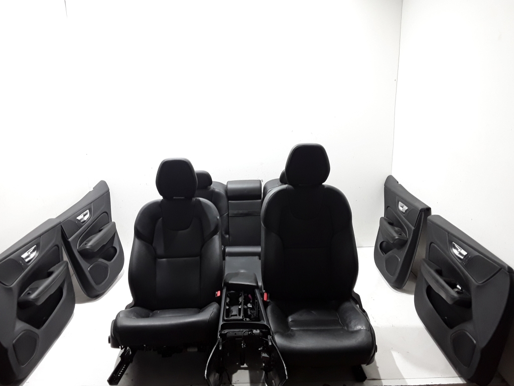 VOLVO S60 3 generation (2018-2023) Kit de sièges intérieurs avec cartes de porte 22905229