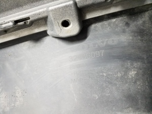 VOLVO C 40 I (2022–2026) Esikaitseraud 31690933 - 5