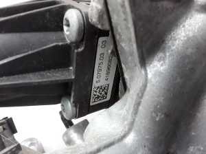  EGR valve 