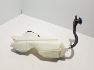 VOLVO S60 III (2018–2026) Front washer fluid reservoir 30747576 - 2