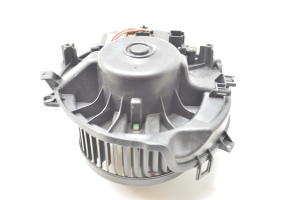 Volkswagen Golf VII (2012–2026) Heater blower motor 5Q2819021D - 5