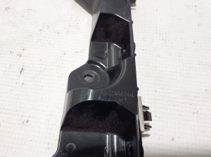 RENAULT Megane E-Tech CMF-EV (2022–2026) Rear bumper bracket 852236421R - 2