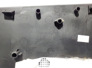 RENAULT Megane E-Tech CMF-EV (2022–2026) Keskpiilari siseviimistlus 769169424R - 2