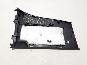 RENAULT Megane E-Tech CMF-EV (2022–2026) Keskpiilari siseviimistlus 769169424R - 3