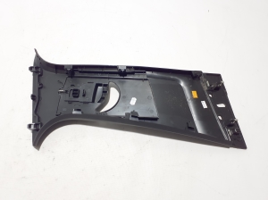RENAULT Megane E-Tech CMF-EV (2022–2026) Keskpiilari siseviimistlus 769146629R - 2