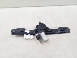 Rear side door window regulator and its parts - 