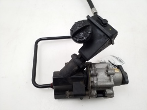 Porsche 911 996 (1997–2005) Servopumpe und ihre Komponenten 99631402004 - 2