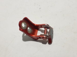 Charnière de porte latérale arrière inférieure - 804002809R