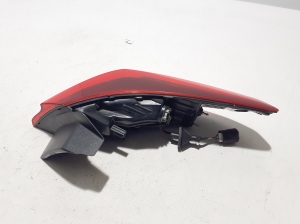 Kia XCEED I (2019–2026) Eckleuchte hinten 92401J7300 - 5
