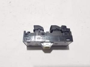 Kia XCEED I (2019–2026) Front door glass switch 93570J7000 - 2