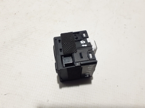 Kia XCEED I (2019–2026) Mirror control switch 93530J7000 - 2