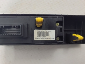 Kia XCEED I (2019–2026) Headlight switch 93700CR020 - 3