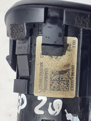 Kia XCEED I (2019–2026) Ignition switch 93500J7000 - 2