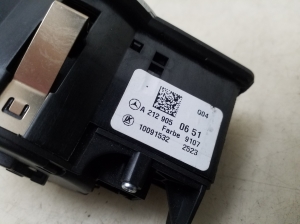 Mercedes Benz A-Class 176 (2012–2018) Headlight switch A2129050651 - 3