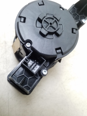 Mercedes Benz A-Class 176 (2012–2018) Headlight switch A2129050651 - 4